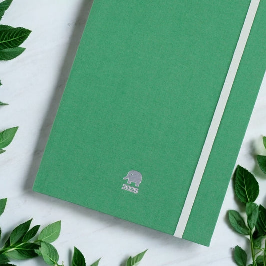 マユール・セージ ヨガ手帳2026(スタンダードカバー)